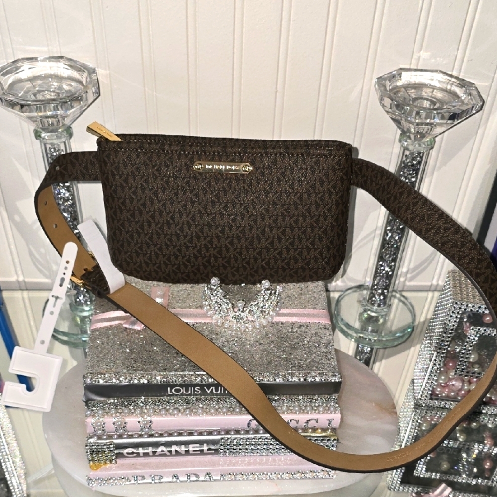 NWT Michael Kors Brown Belt Bag🌸